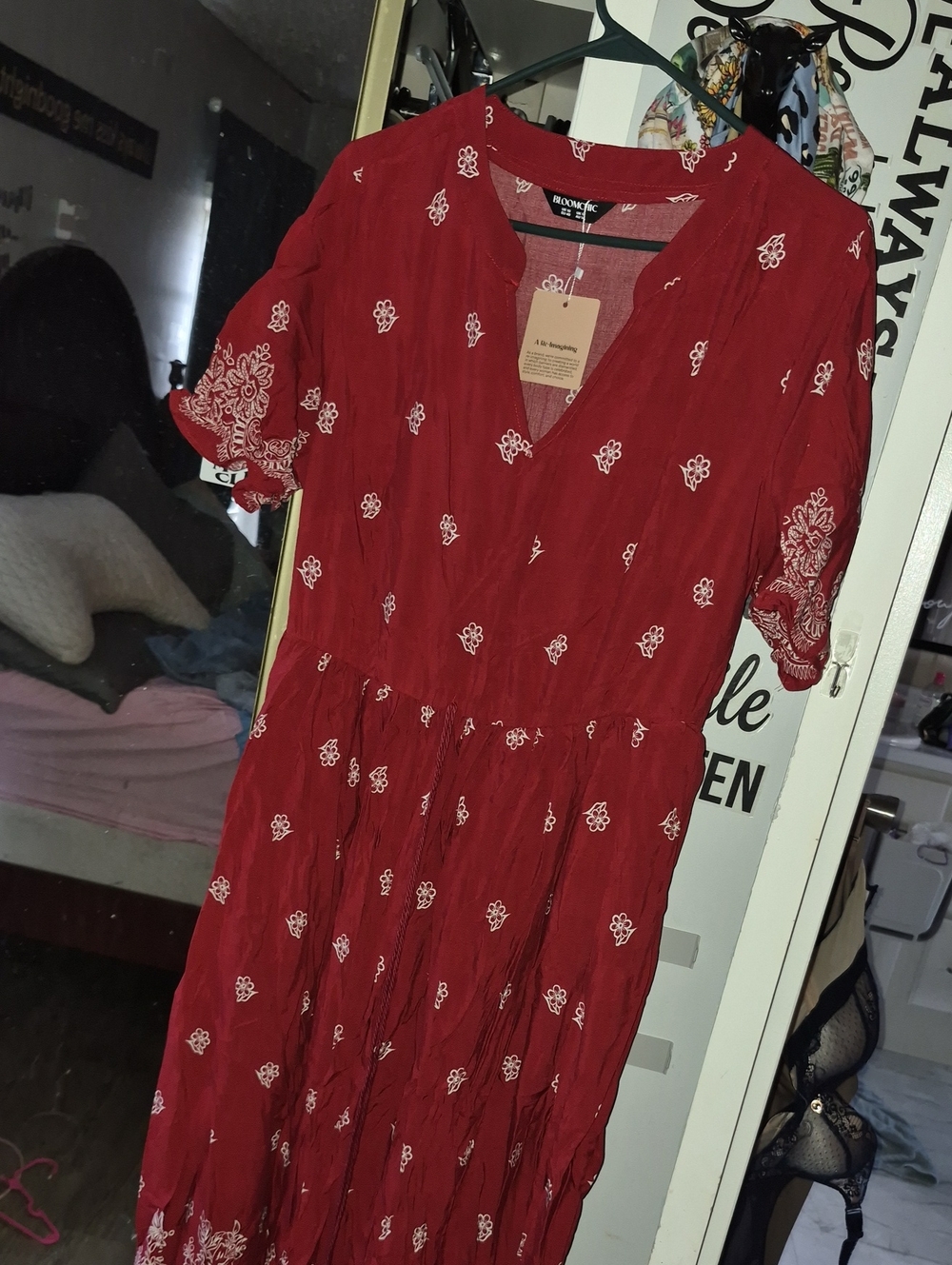 Bloomchic Red Embroidered V-Neck Midi Dress - Nwt Us 10